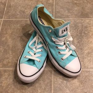 Brand New Aqua Converse Low Tops women’s 8.5